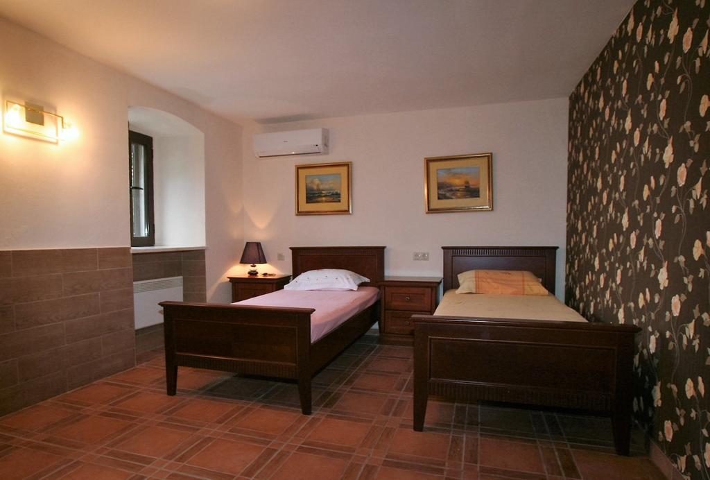 Holiday Home Ametist Kotor Exterior photo