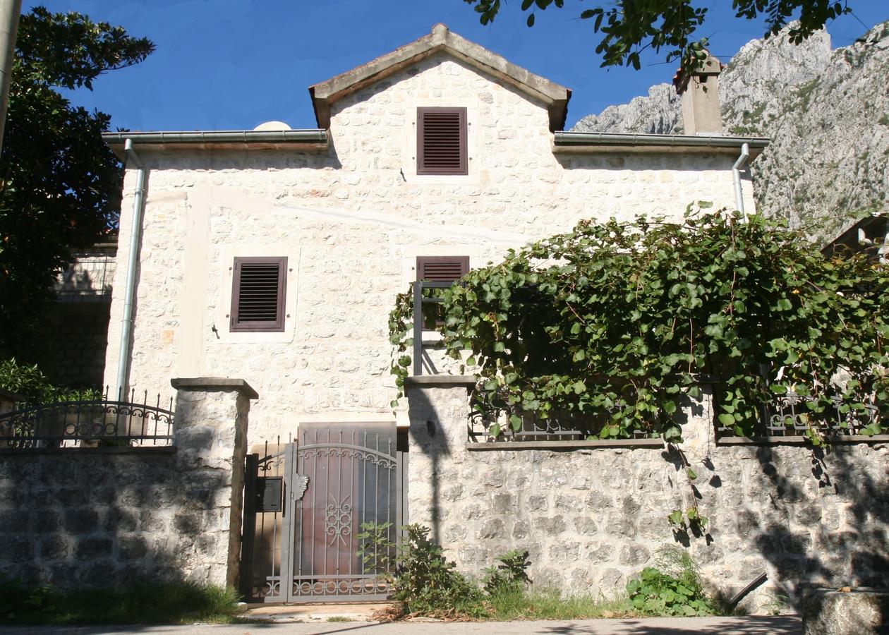 Holiday Home Ametist Kotor Exterior photo