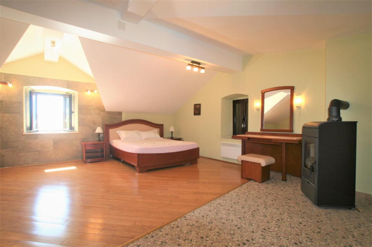 Holiday Home Ametist Kotor Exterior photo